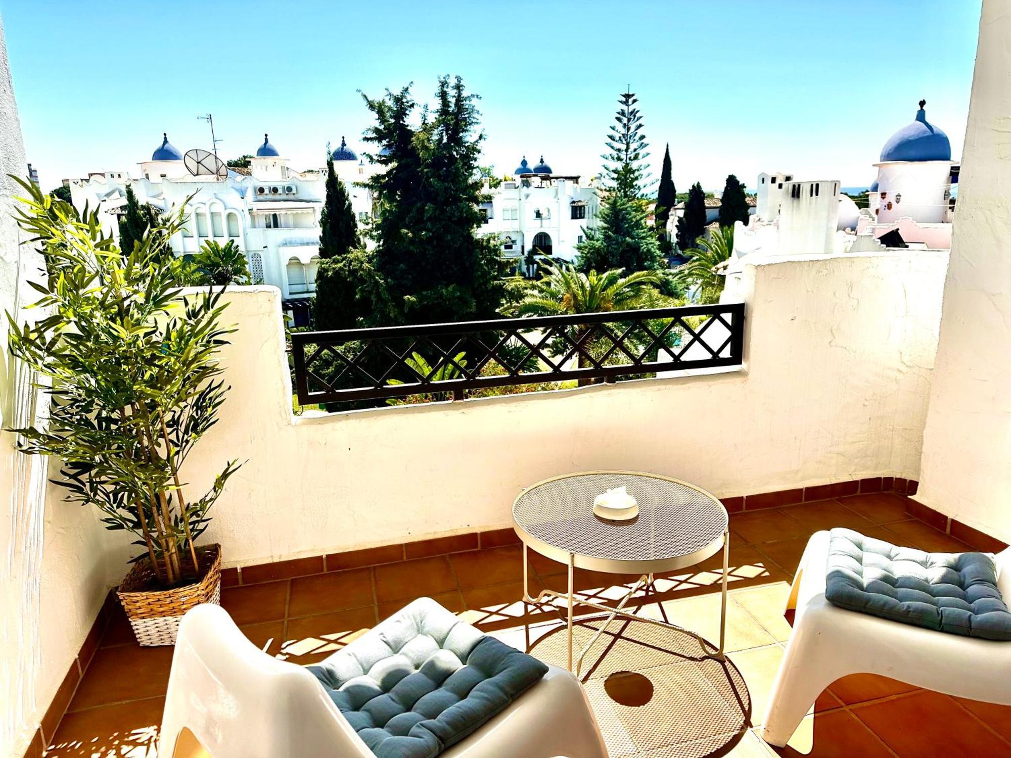Bright Apartment 300M From The Beach Sitio de Calahonda Exterior foto