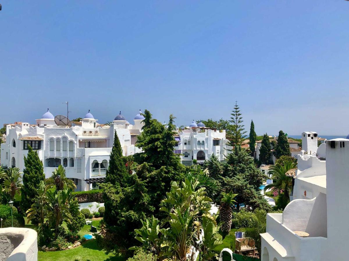 Bright Apartment 300M From The Beach Sitio de Calahonda Exterior foto