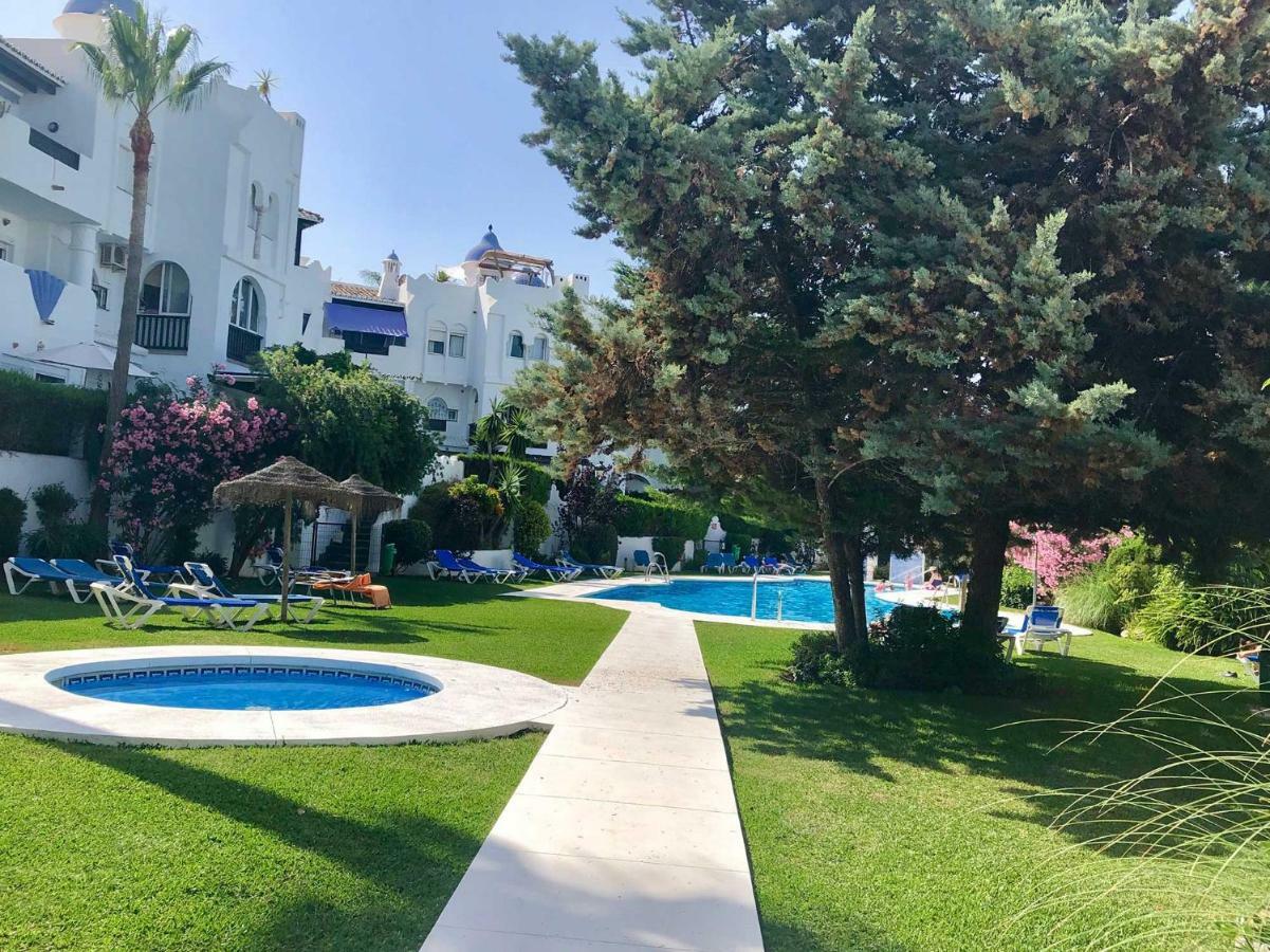 Bright Apartment 300M From The Beach Sitio de Calahonda Exterior foto